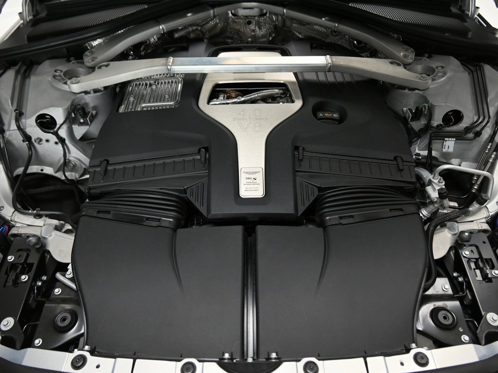 Used 2026 Aston Martin DBX S image 33