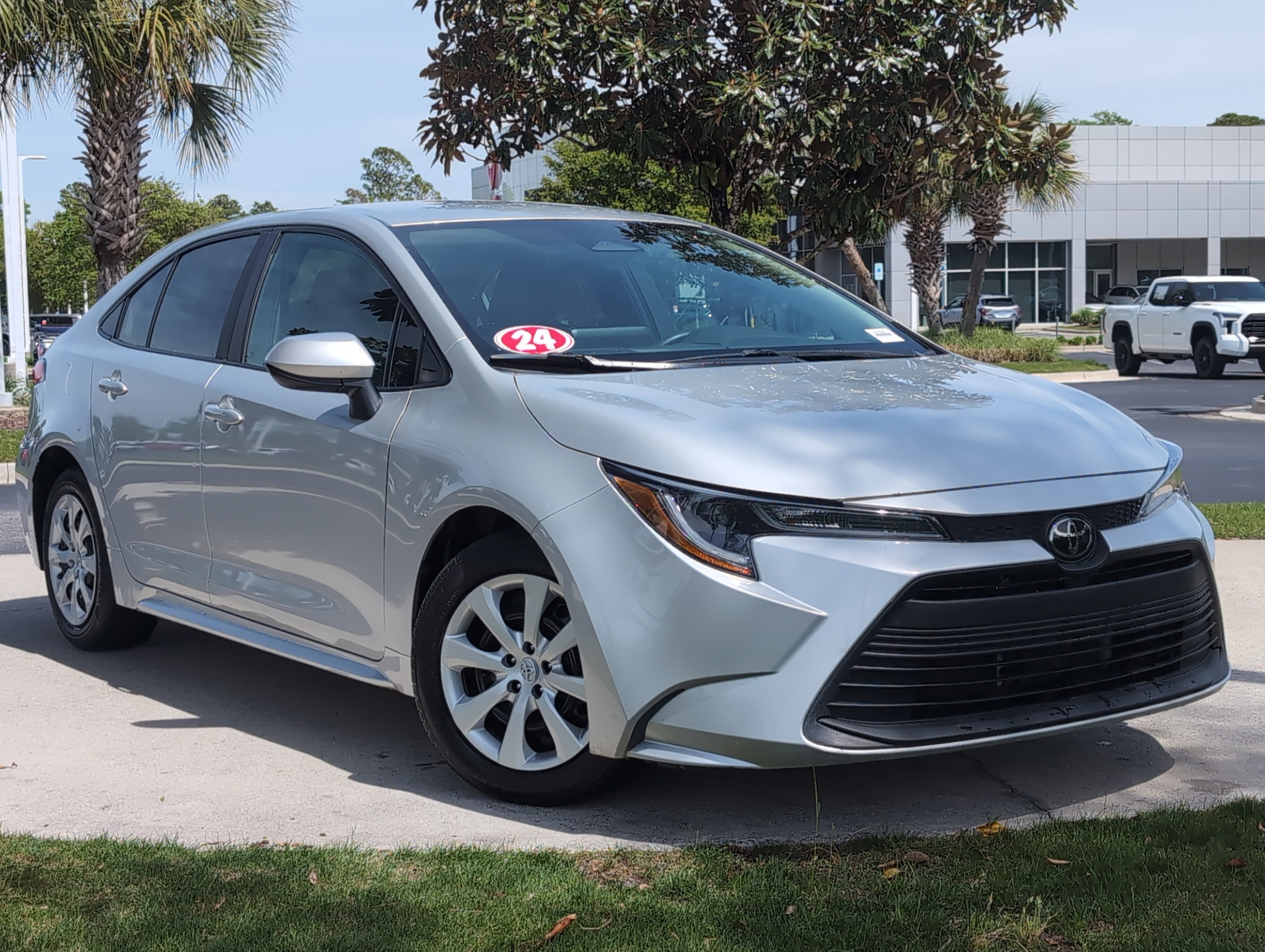 Certified 2024 Toyota Corolla LE FWD image 2