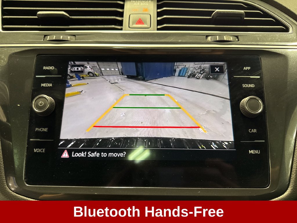 Used 2024 Volkswagen Tiguan SE R-Line FWD image 15