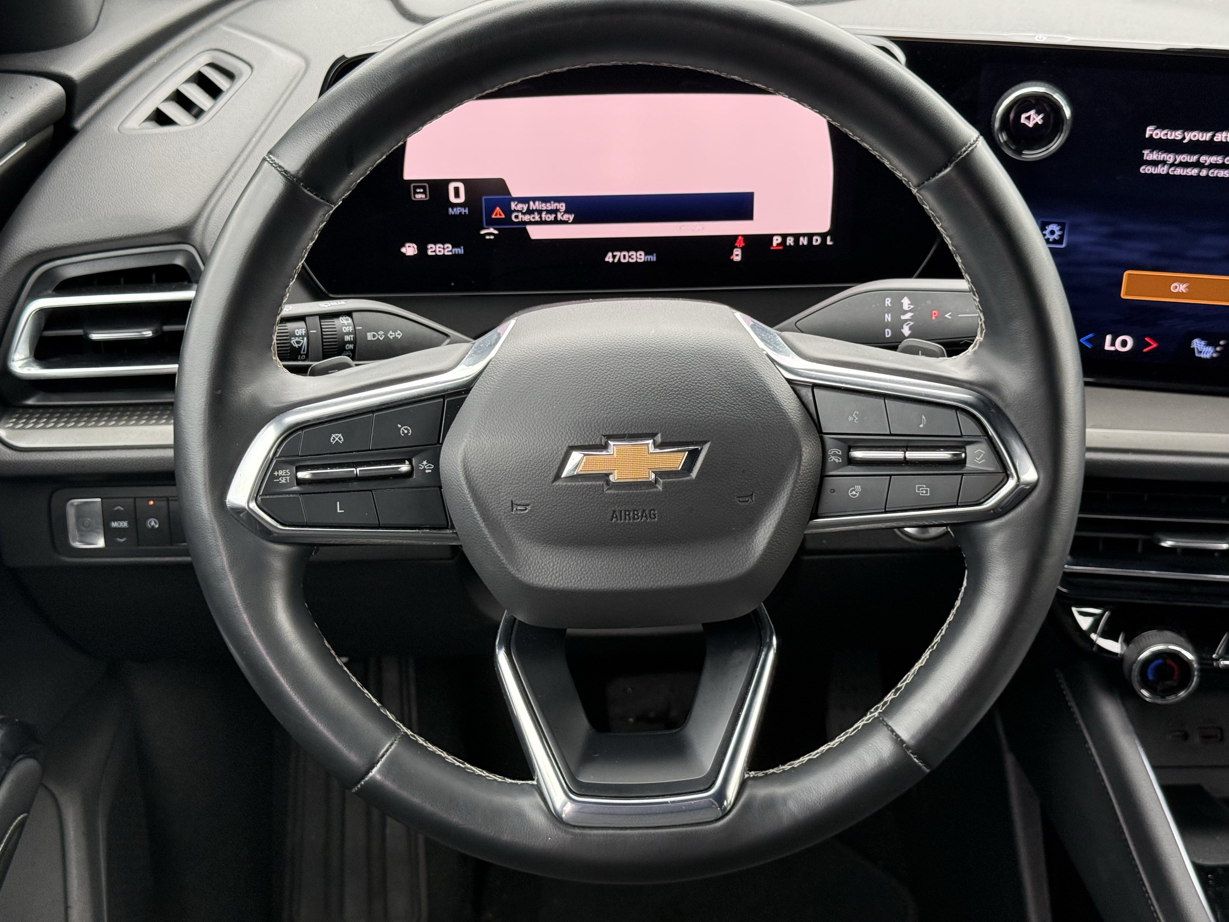 Used 2024 Chevrolet Traverse LT FWD image 15