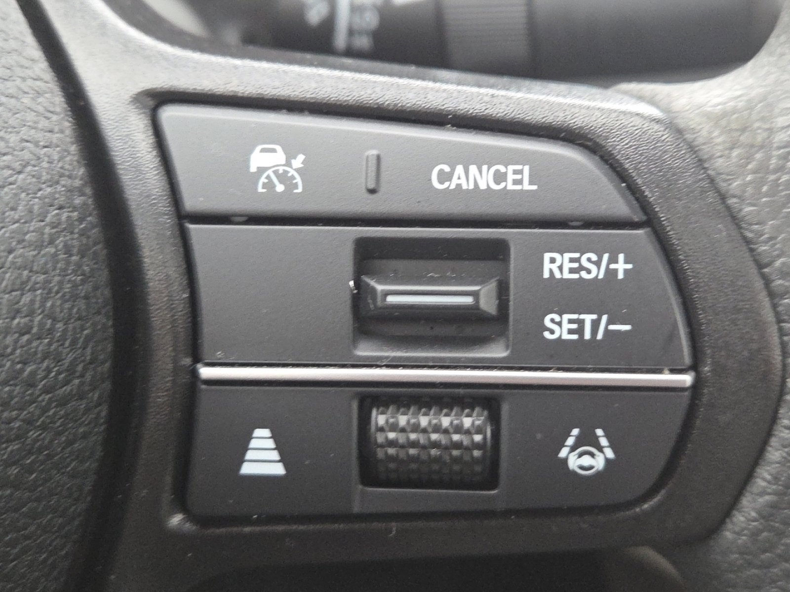 Used 2023 Honda Accord EX image 8