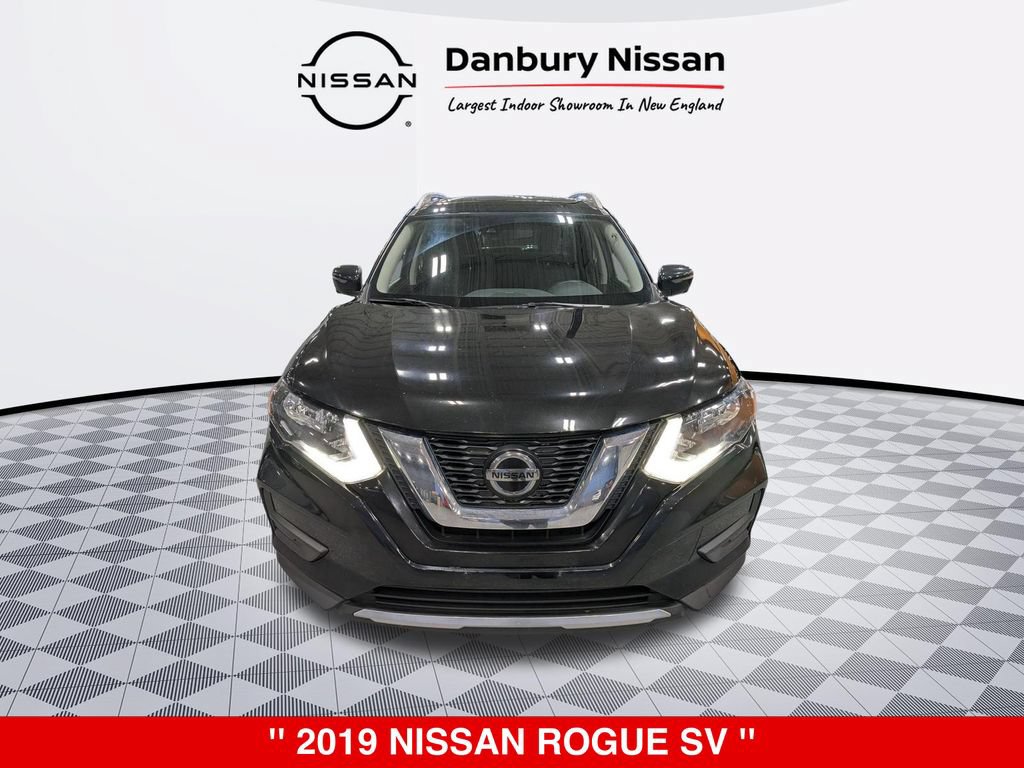 Used 2019 Nissan Rogue SV w/ Sun & Sound Touring Package AWD/4WD image 9
