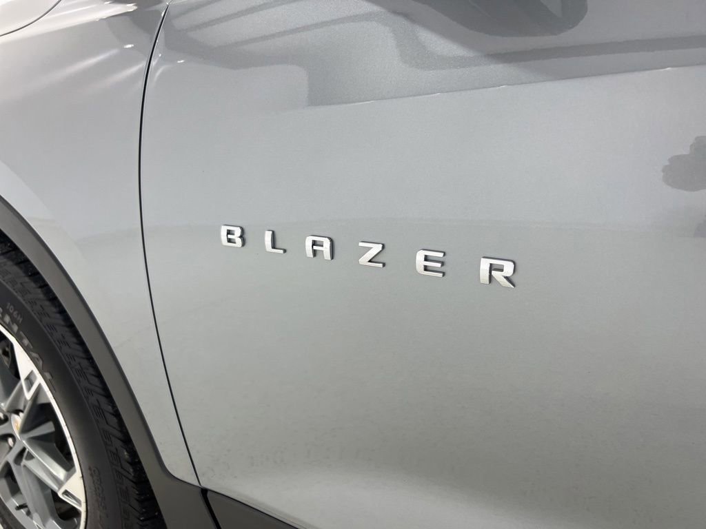 Used 2024 Chevrolet Blazer LT w/ Convenience Package FWD image 28