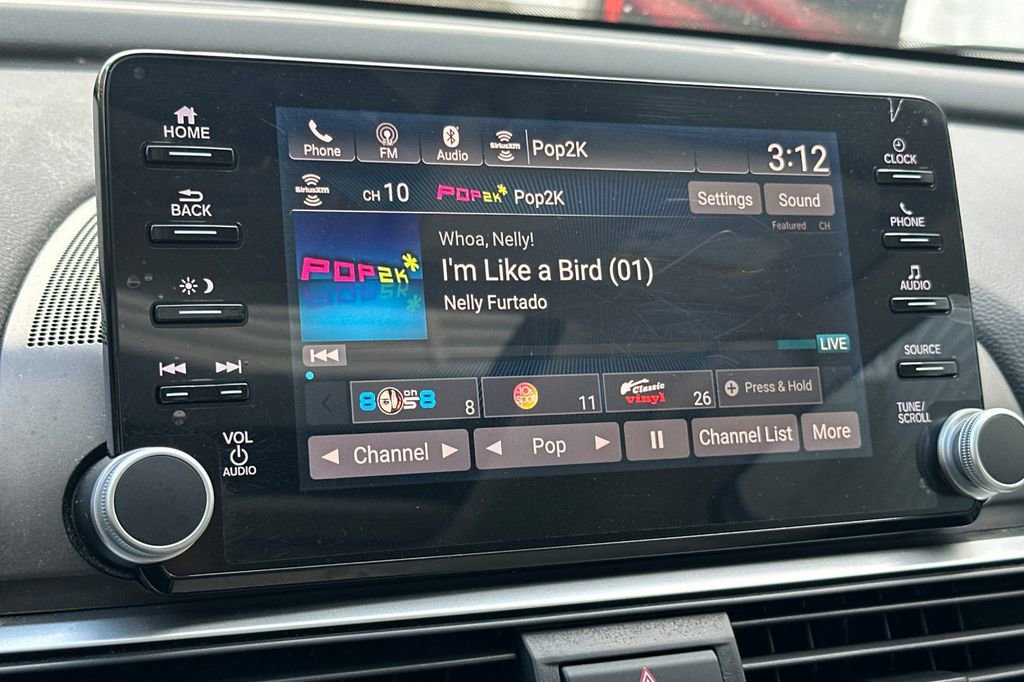 Used 2018 Honda Accord EX-L image 17