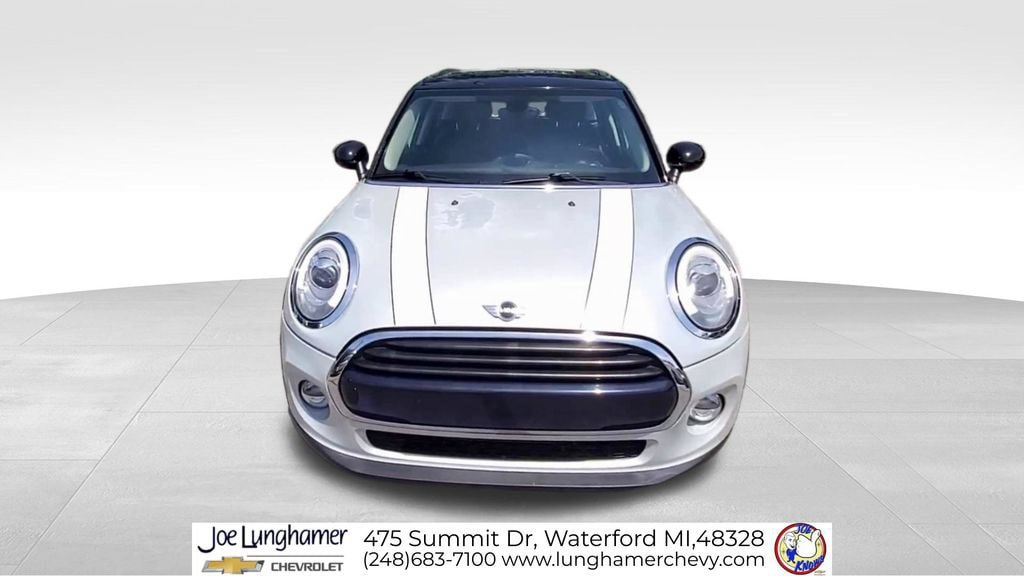 Used 2016 MINI Cooper 4-Door Hardtop FWD video 3