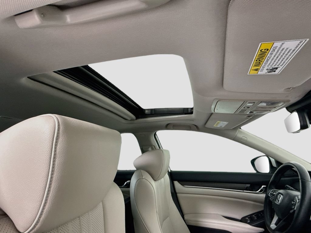 Certified 2021 Honda Accord Touring image 18