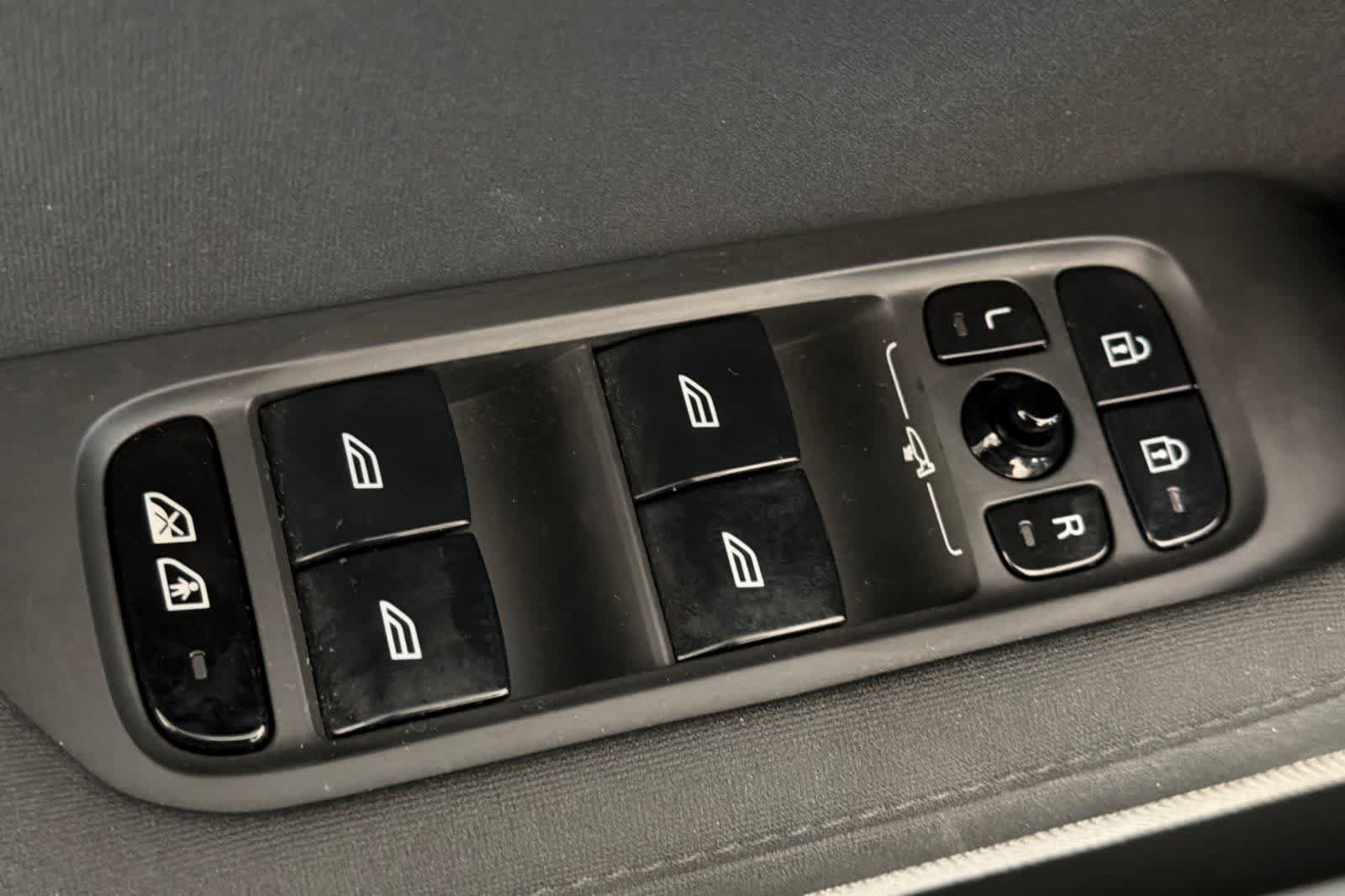 Used 2021 Polestar Polestar 2 w/ Performance Package AWD/4WD image 13