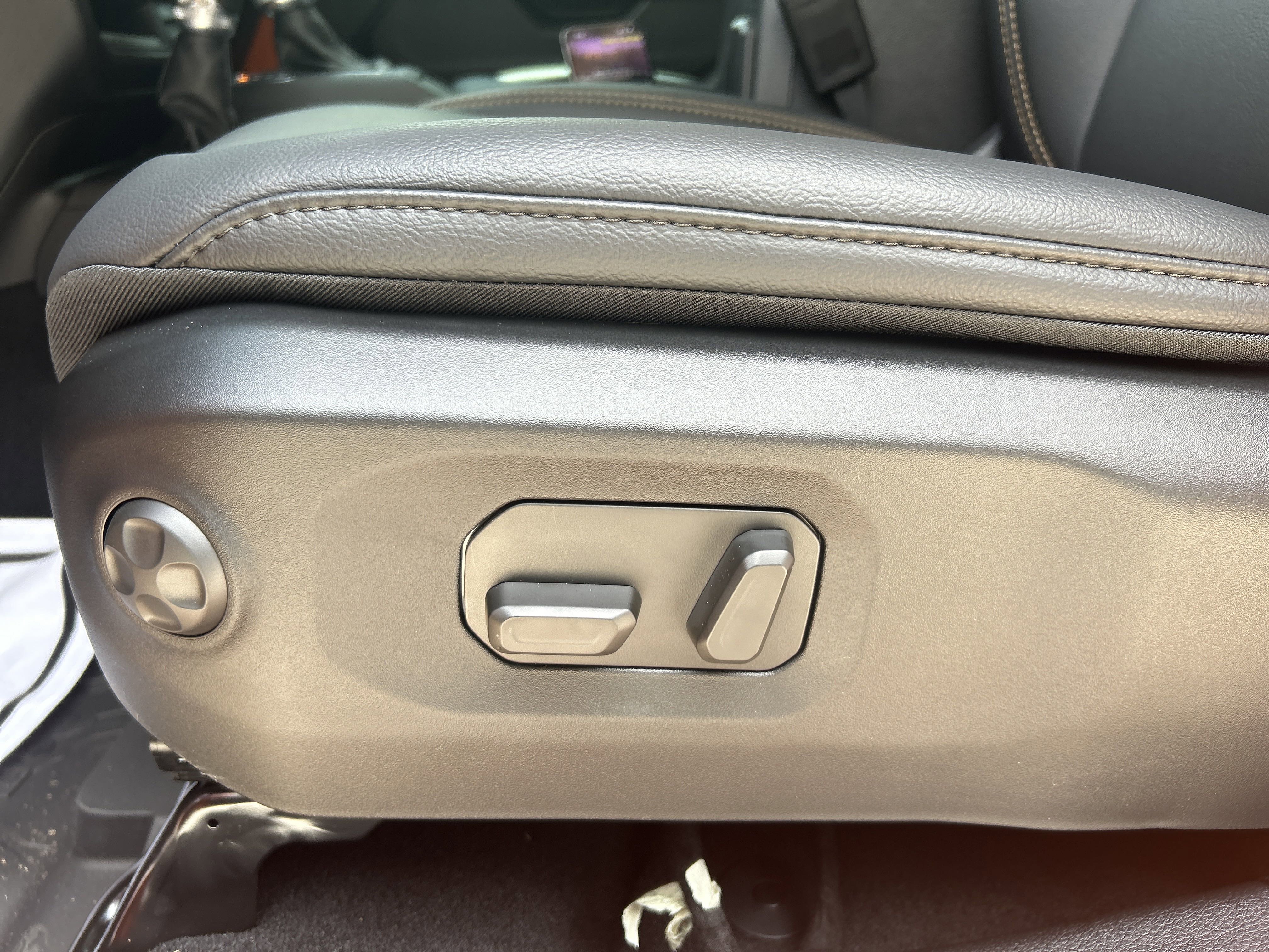 New 2025 Jeep Wrangler Sahara image 10