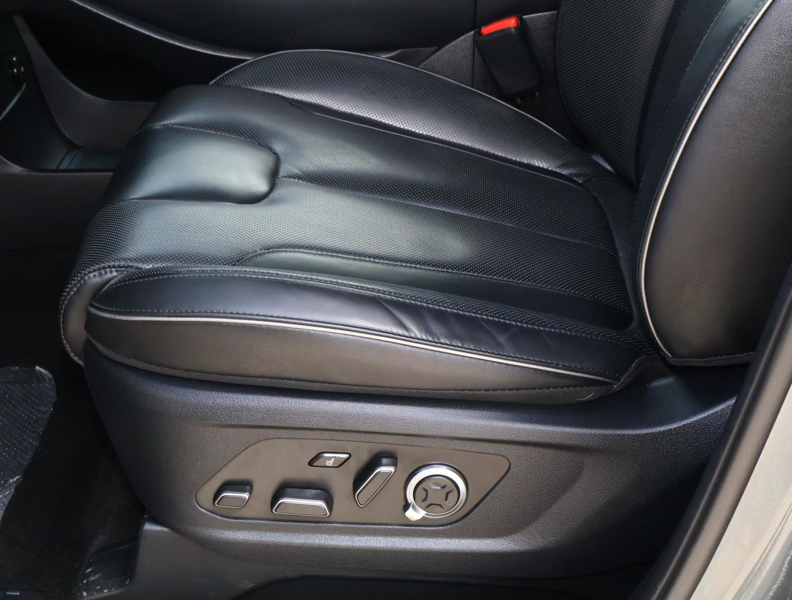 Used 2024 Hyundai Palisade Calligraphy image 14