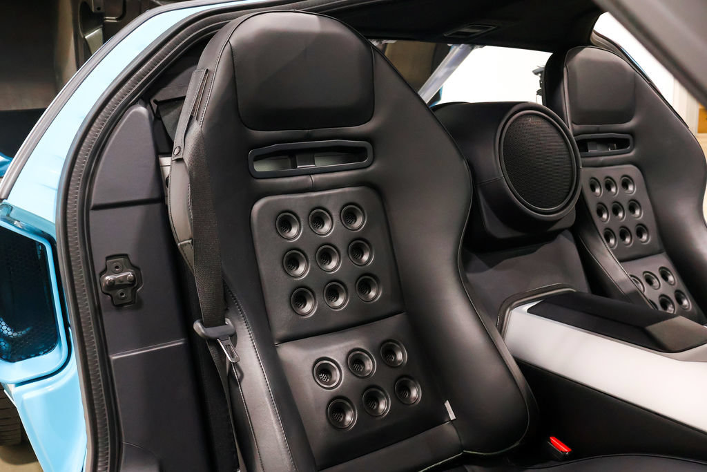 Used 2006 Ford GT RWD image 39