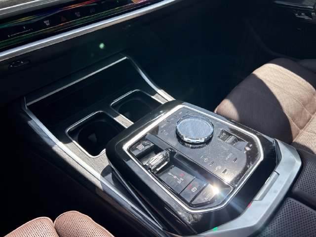Used 2026 BMW 740i xDrive AWD/4WD image 14