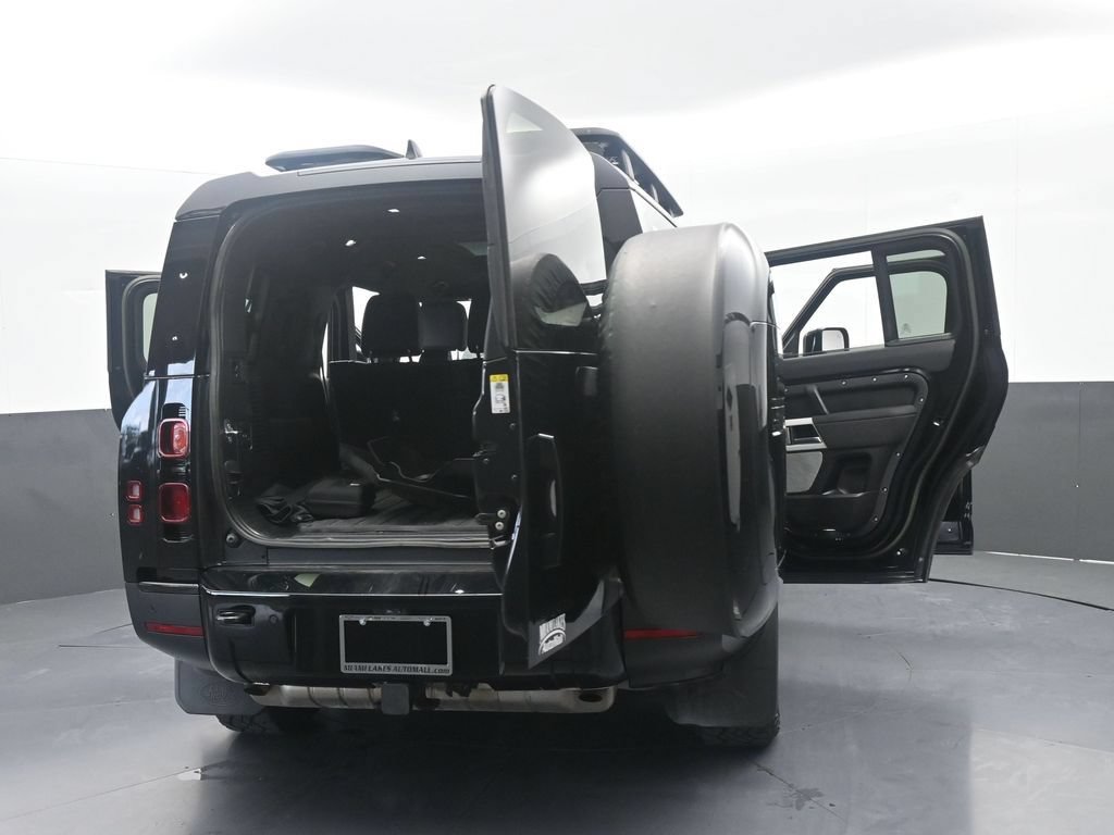 Used 2023 Land Rover Defender 130 SE AWD/4WD image 80