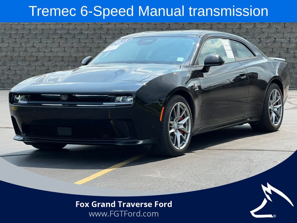 Used 2025 Dodge Charger Daytona Scat Pack w/ Track Pack AWD/4WD image 1