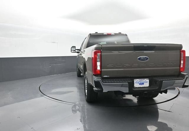 New 2026 Ford F250 XLT w/ FX4 Off-Road Package AWD/4WD image 6