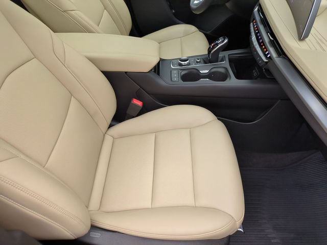 Certified 2024 Cadillac XT4 Premium Luxury w/ Technology Package AWD/4WD image 26