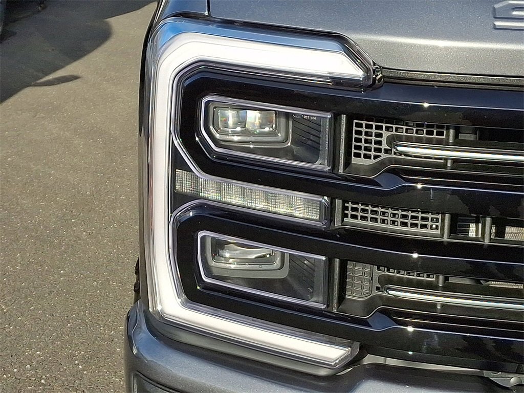 Certified 2026 Ford F350 Platinum w/ Tremor Off-Road Package image 9