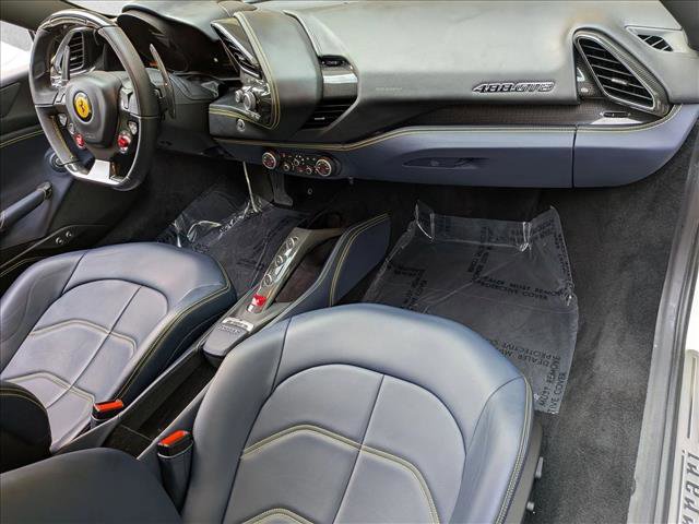 Used 2018 Ferrari 488 GTB RWD image 18