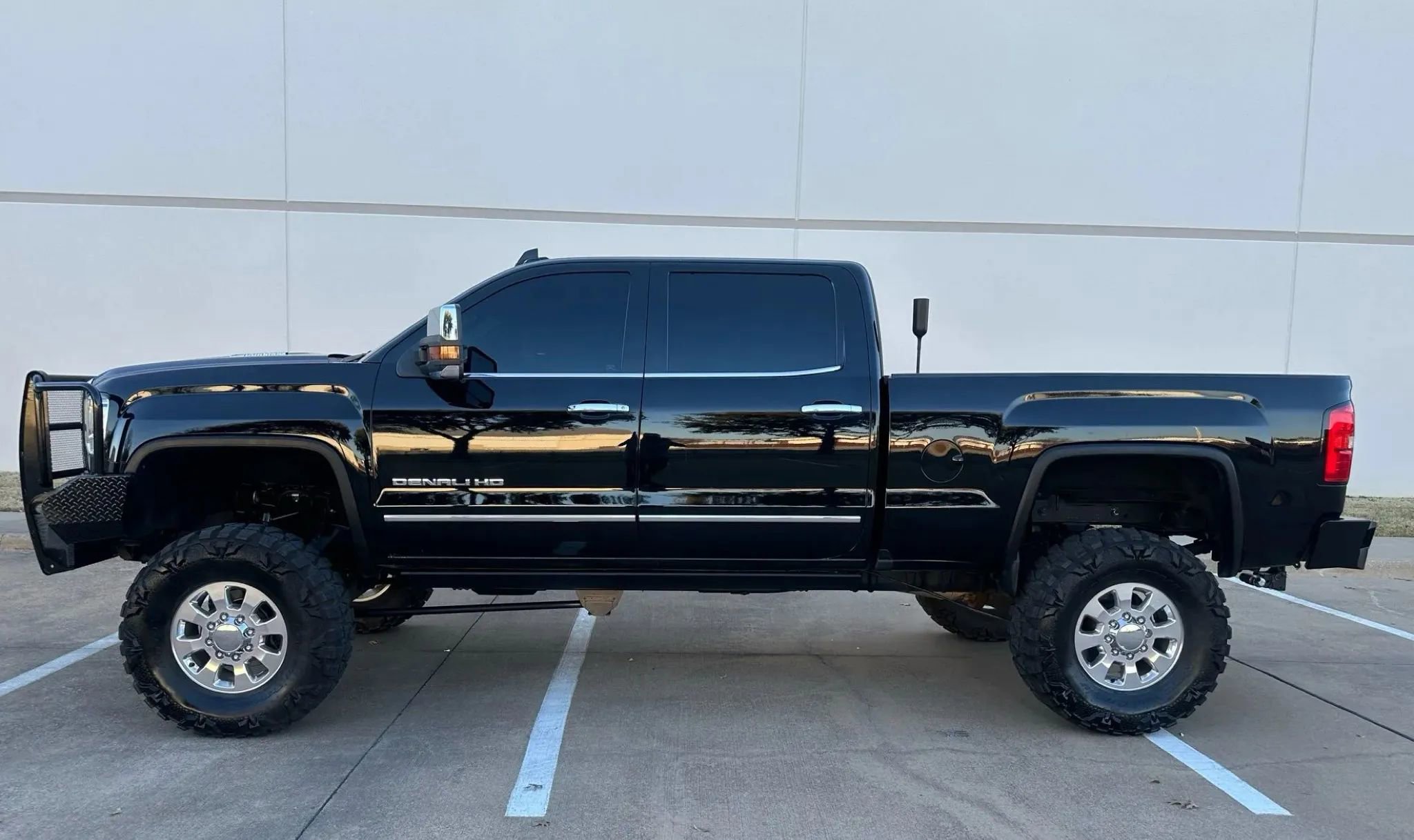 Used 2016 GMC Sierra 2500 Denali w/ Duramax Plus Package image 1