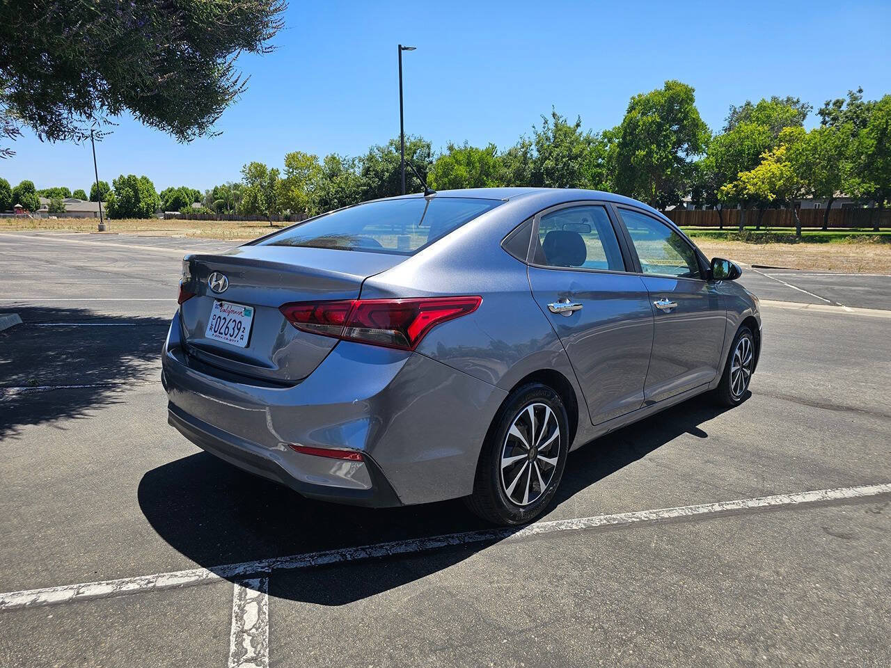 Used 2020 Hyundai Accent SE FWD image 6