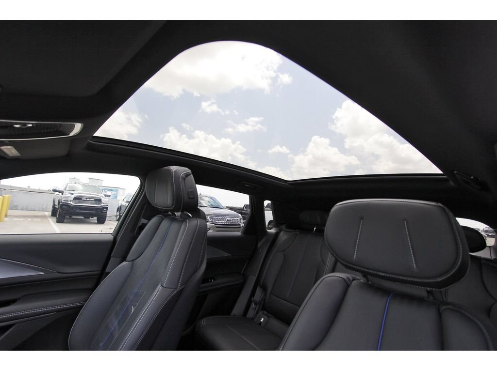New 2027 Cadillac Lyriq Sport AWD/4WD image 23