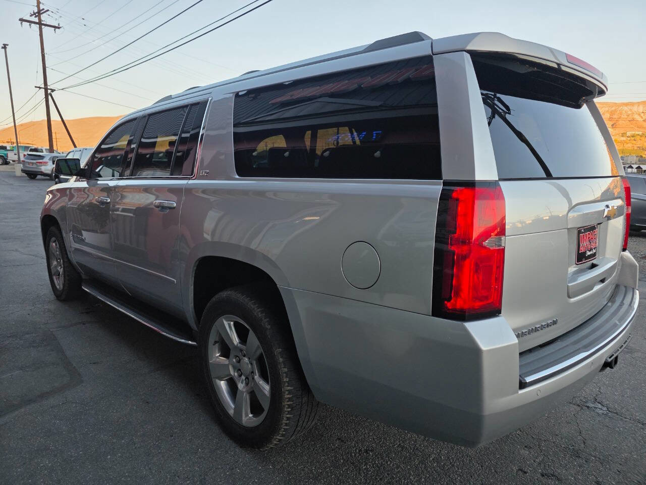 Used 2016 Chevrolet Suburban LTZ image 11