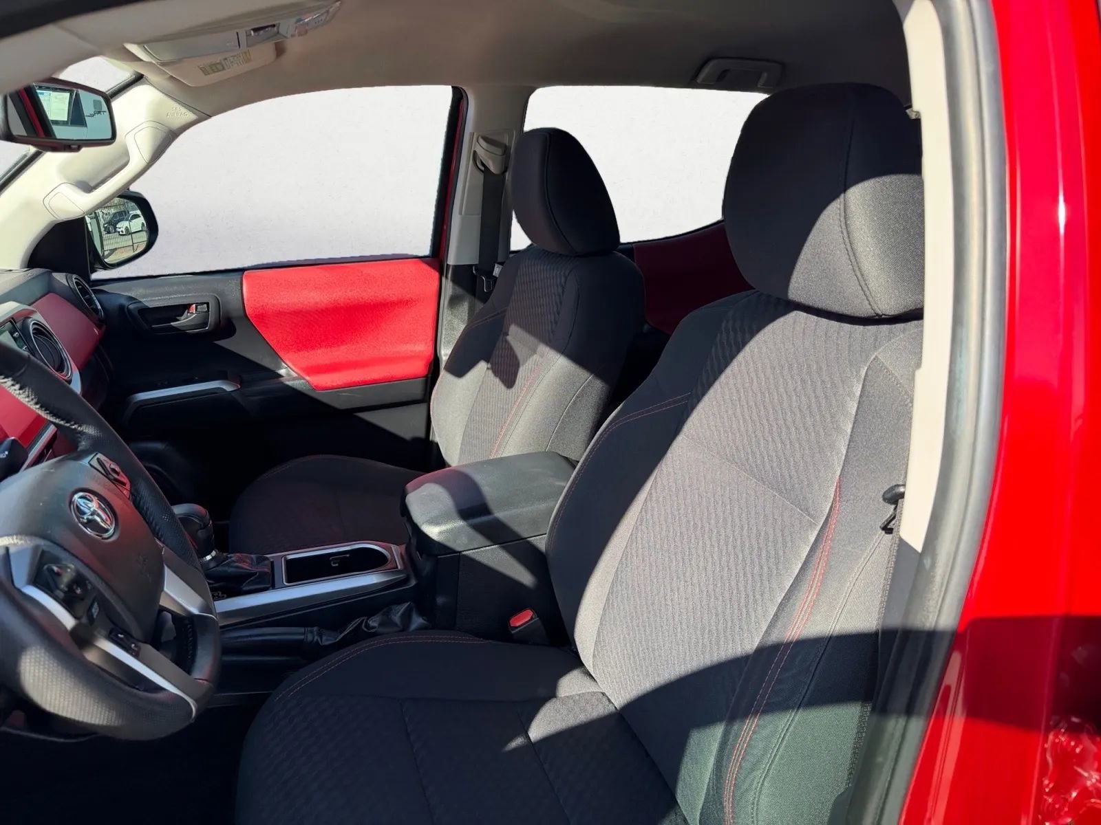 Used 2021 Toyota Tacoma SR5 RWD image 16