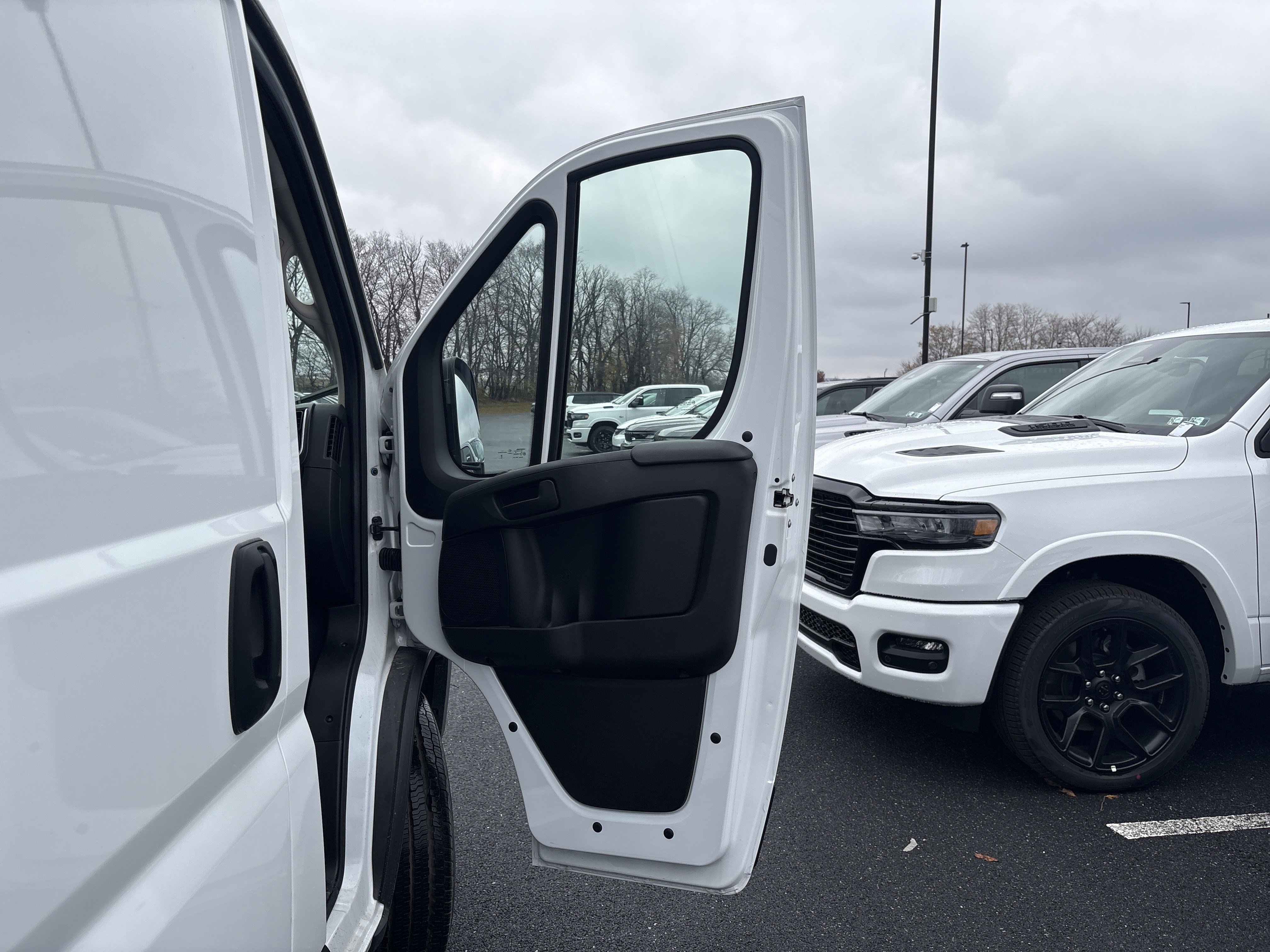 New 2025 RAM ProMaster 2500 w/ Quick Order Package 22G SLT FWD image 8