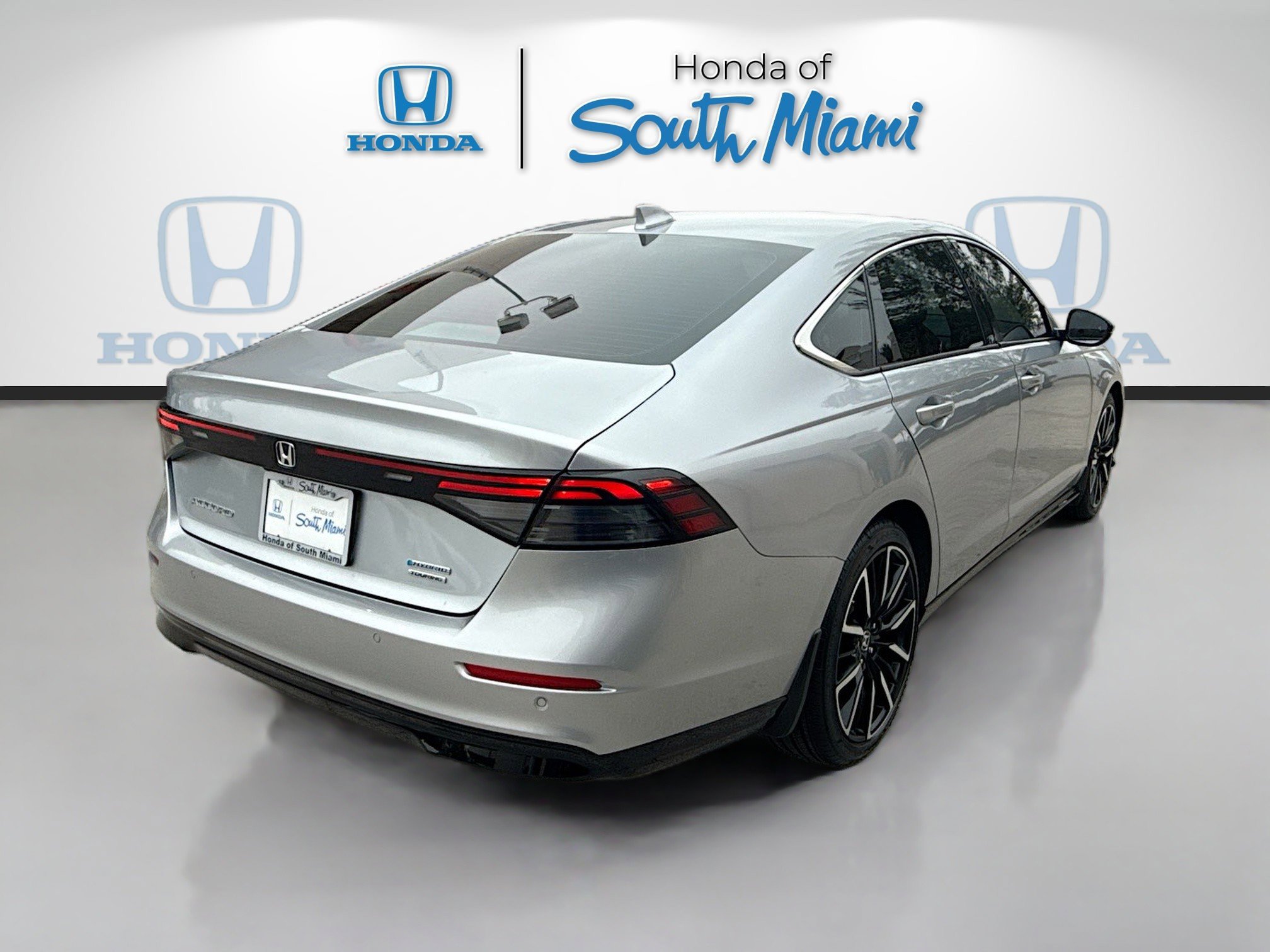 Certified 2025 Honda Accord Touring image 7