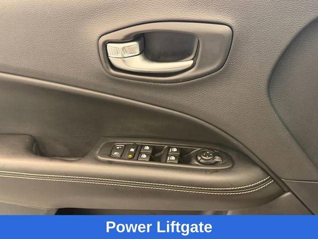 Used 2021 Jeep Compass Latitude w/ Driver Assistance Group FWD image 21