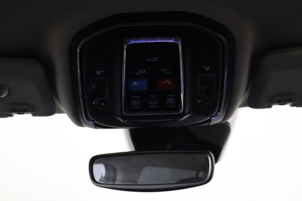 Used 2022 Jeep Grand Cherokee L Limited image 29