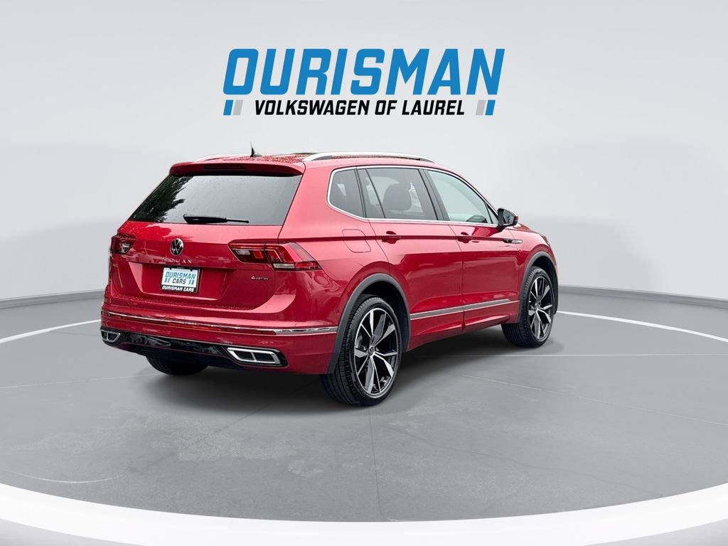 Used 2024 Volkswagen Tiguan SEL R-Line AWD/4WD image 8