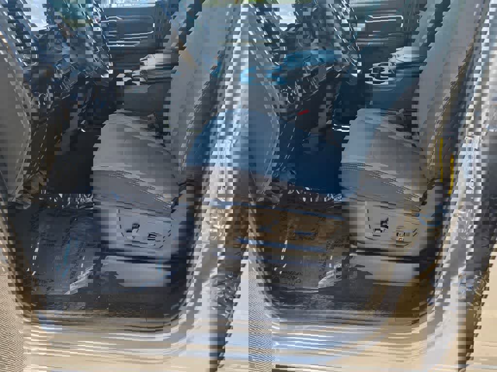 Used 2024 RAM 2500 Big Horn image 21