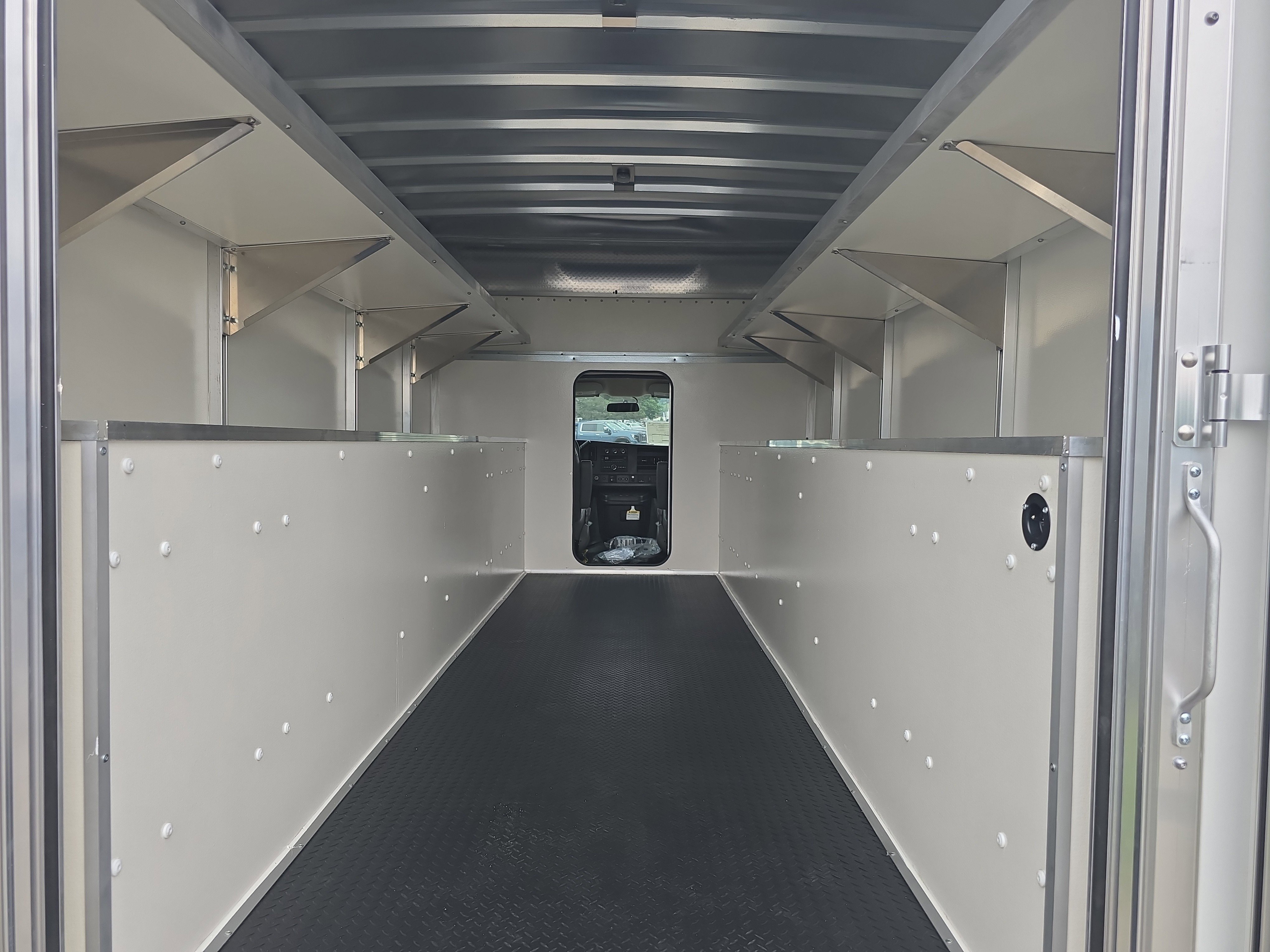 New 2025 Chevrolet Express 4500 Extended w/ Power Convenience Package image 6