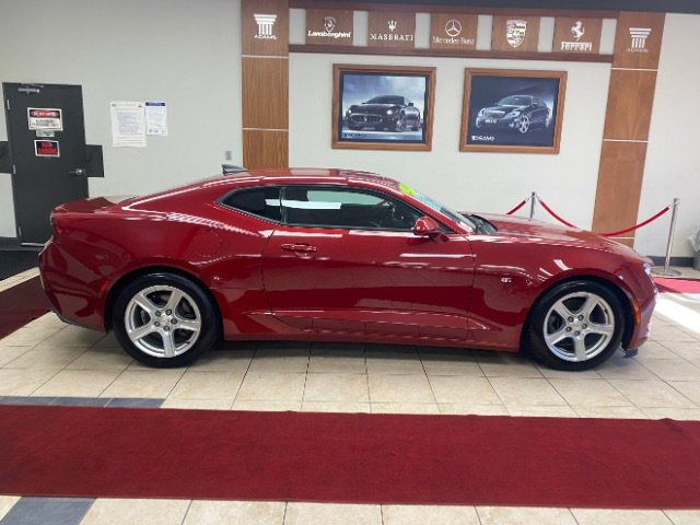 Used 2018 Chevrolet Camaro LT w/ Technology Package image 4