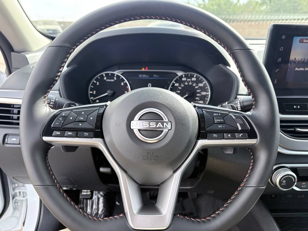 New 2026 Nissan Altima 2.5 SR FWD image 12