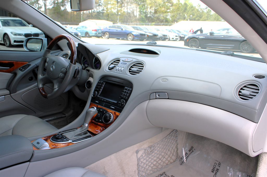 Used 2008 Mercedes-Benz SL 550 image 25