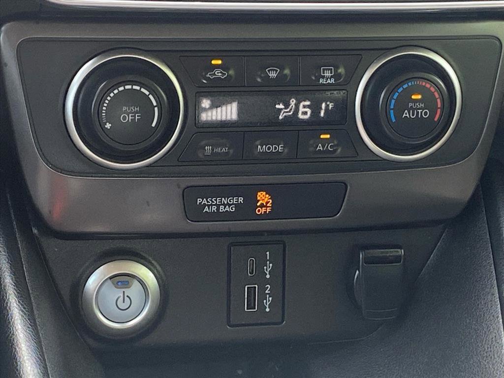 Used 2023 Nissan Leaf S image 10