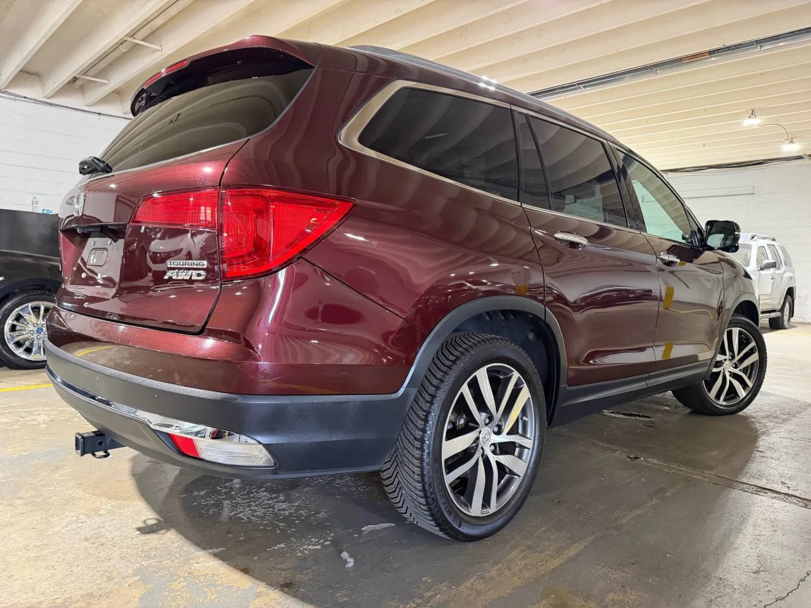 Used 2017 Honda Pilot Touring image 4