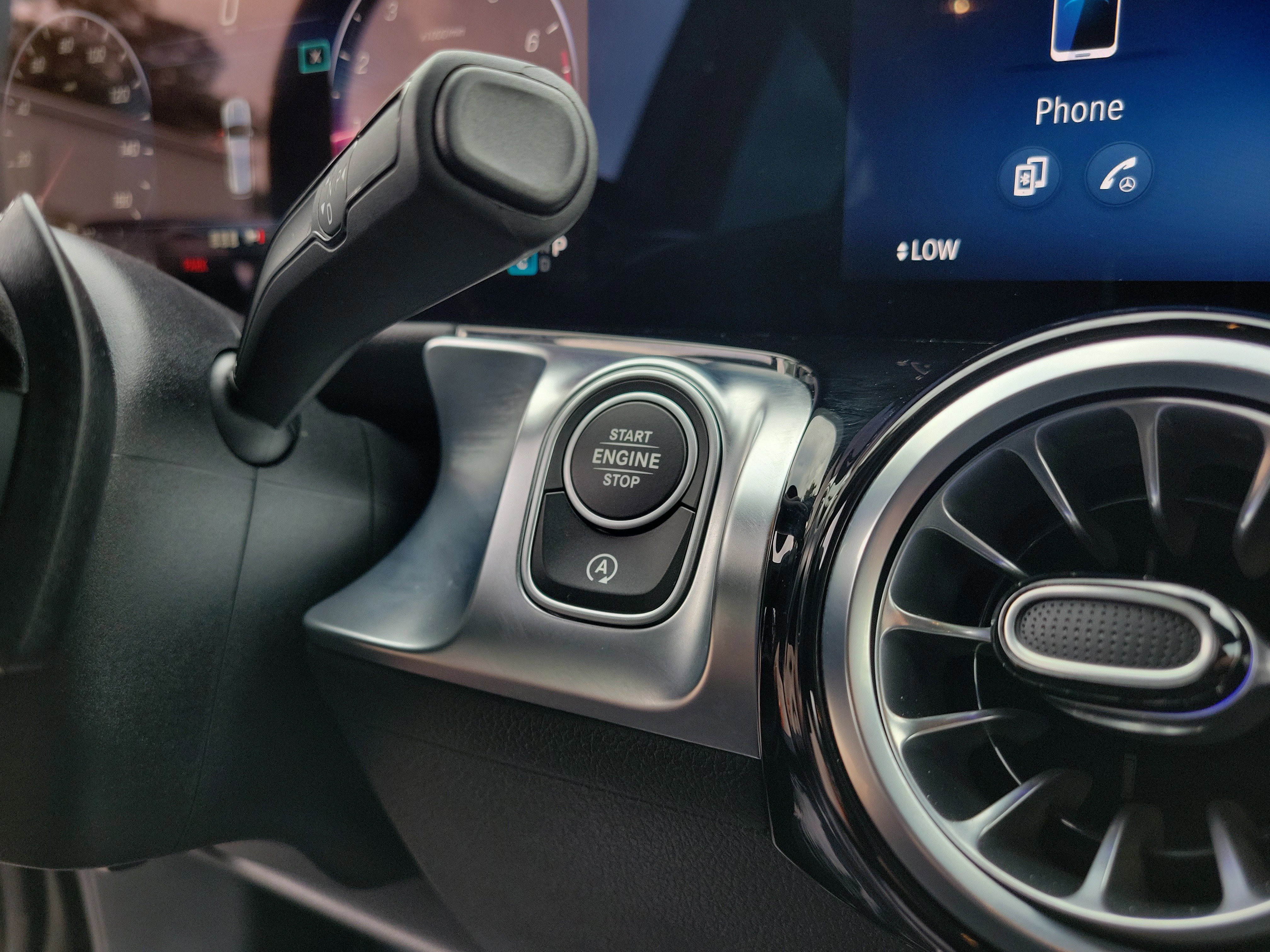 Certified 2025 Mercedes-Benz GLB 250 image 31