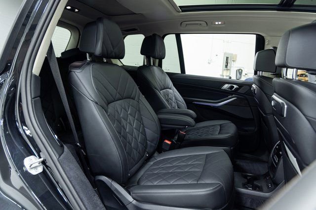Certified 2024 BMW X7 xDrive40i image 24