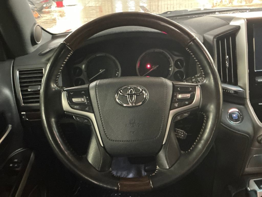 Certified 2021 Toyota Land Cruiser Heritage Edition image 14