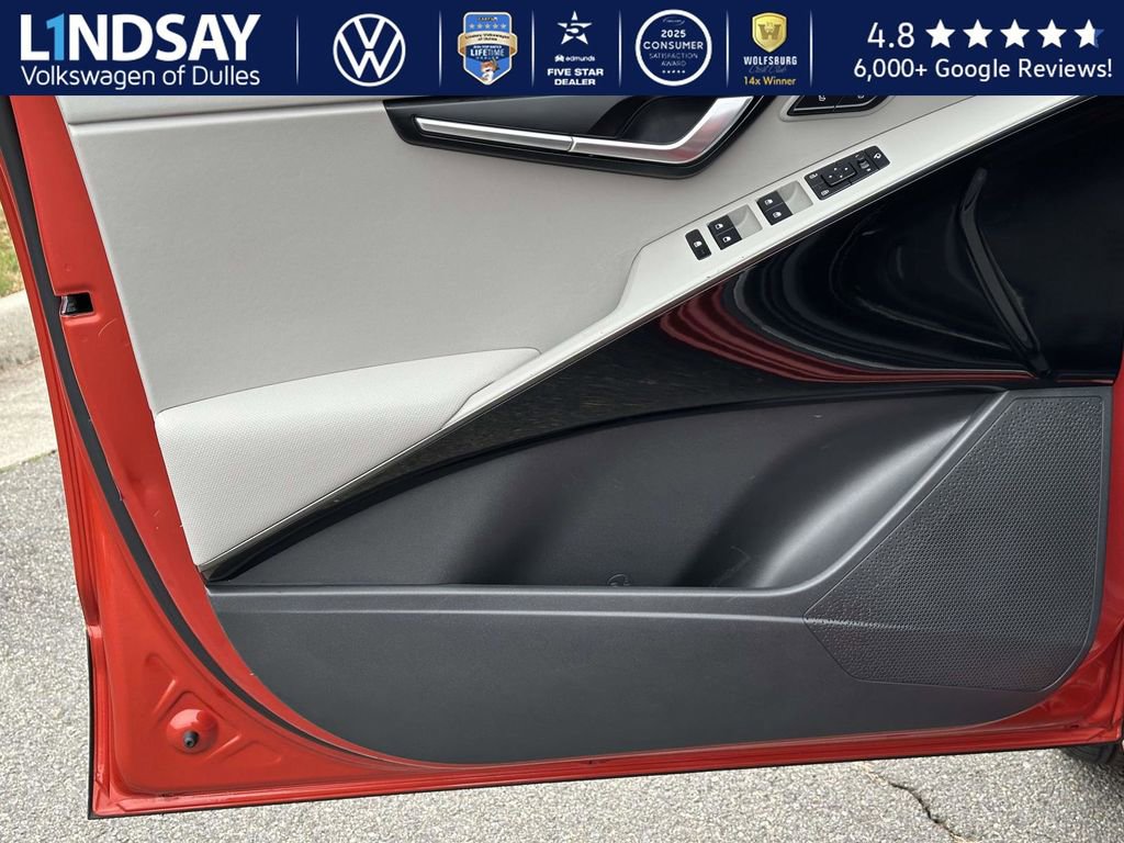 Used 2023 Kia Niro Wave image 9