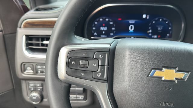 Used 2024 Chevrolet Suburban Premier w/ Premium Package AWD/4WD image 22