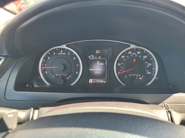 Used 2015 Toyota Camry SE image 29