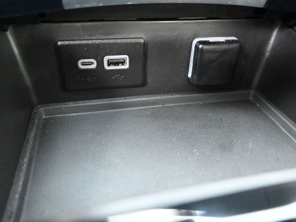 Used 2021 Buick Envision Essence image 14