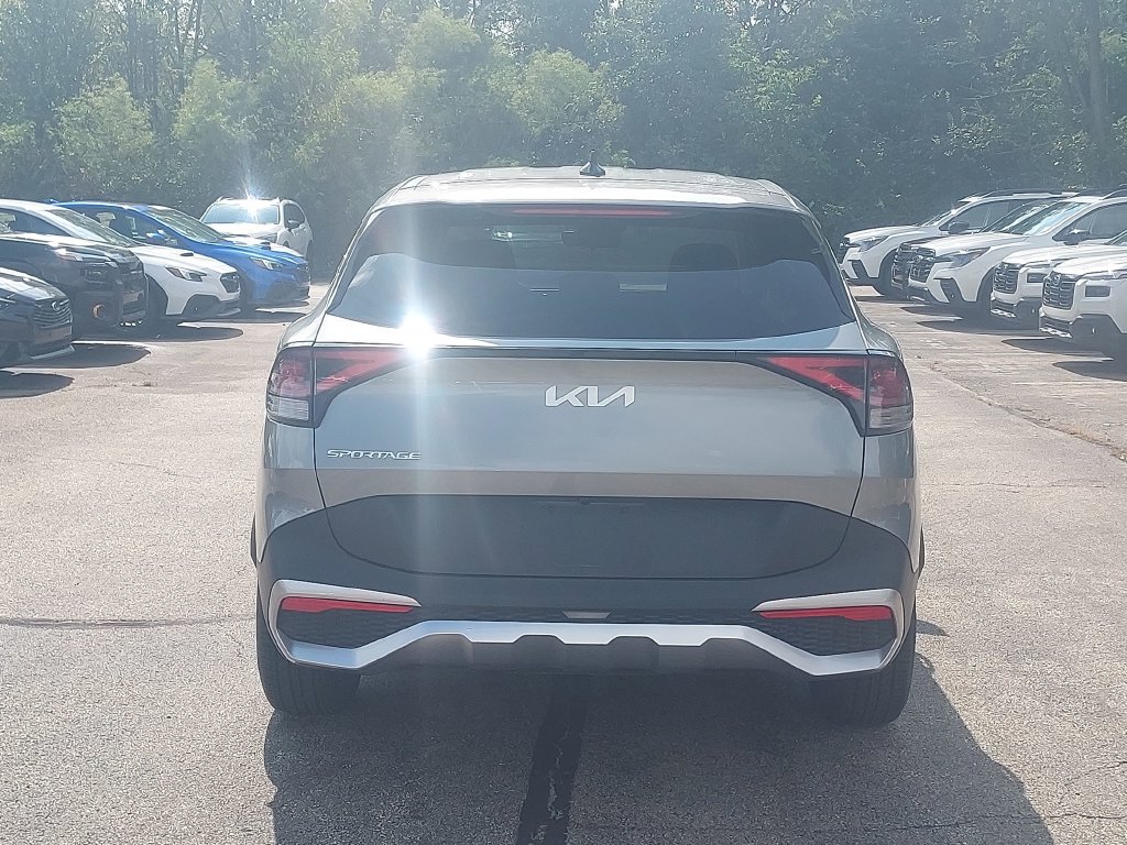 Used 2023 Kia Sportage LX FWD image 6