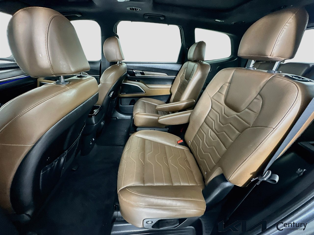 Certified 2022 Kia Telluride SX w/ SX Prestige Package AWD/4WD image 25