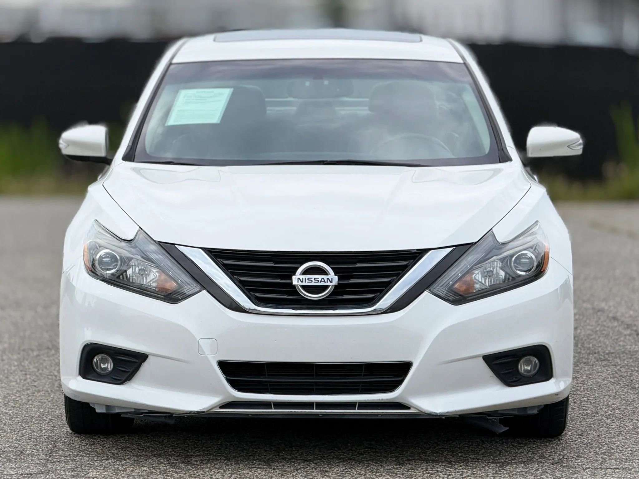 Used 2016 Nissan Altima 2.5 SL w/ 2.5 Technology w/LED Package FWD image 5