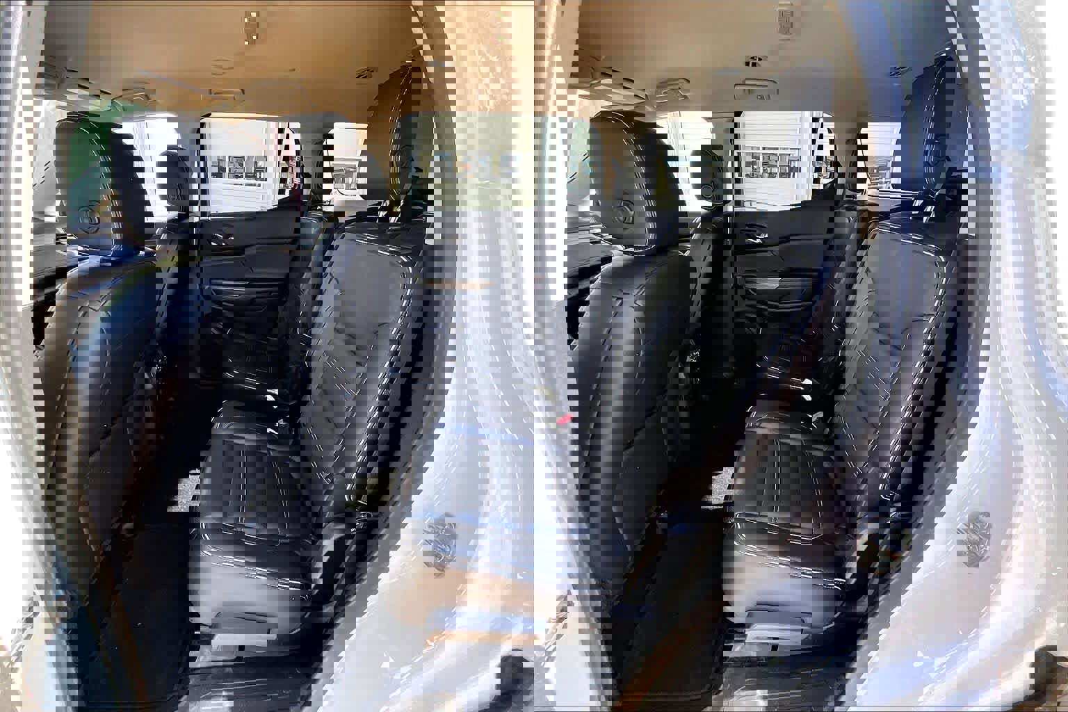 Used 2019 GMC Acadia Denali image 18