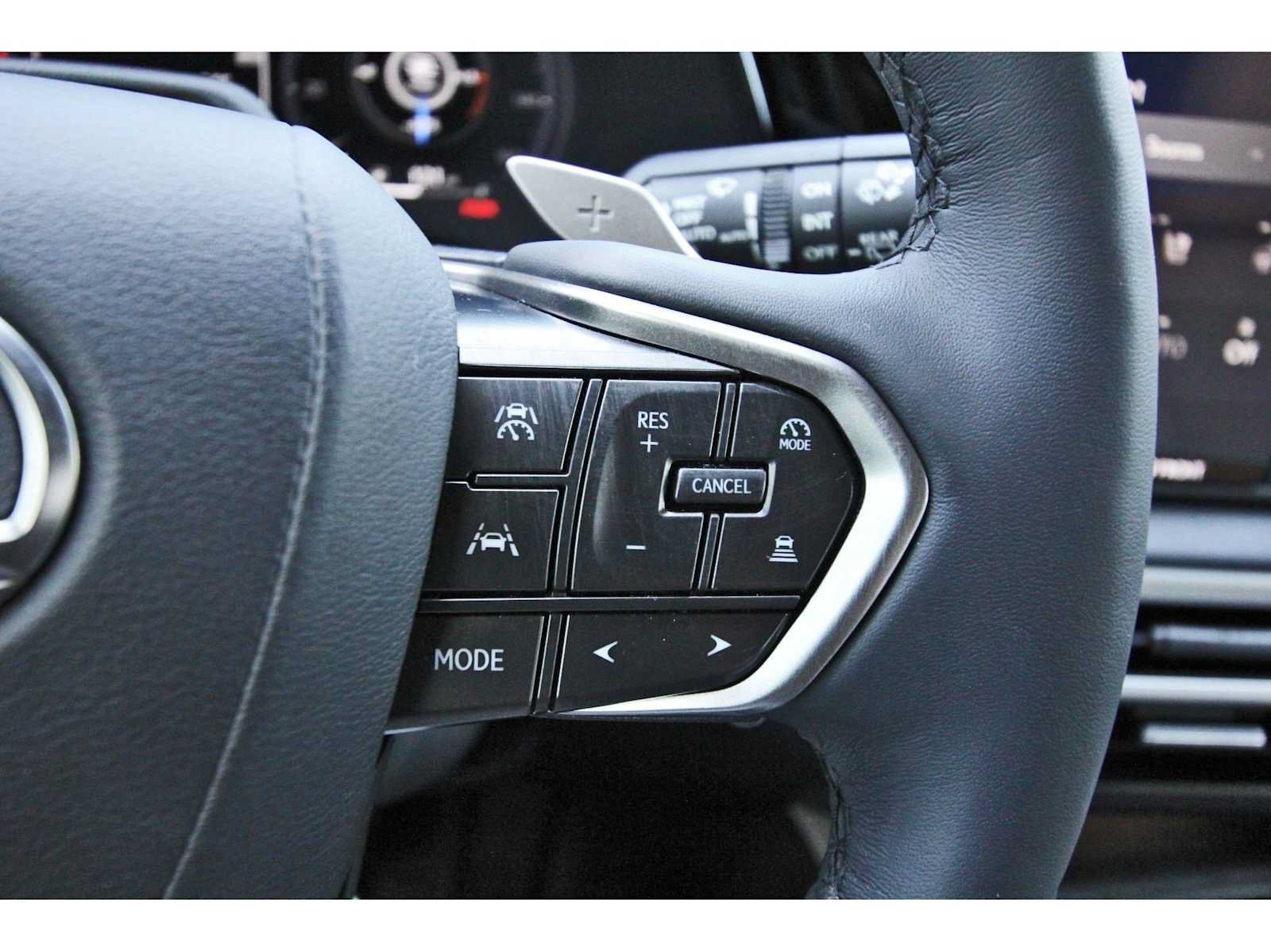 Used 2025 Lexus RX 350 Premium w/ Convenience Package FWD image 15